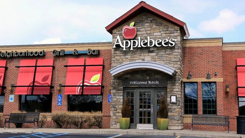 An Insider’s Guide to the Applebee’s Date Night Pass