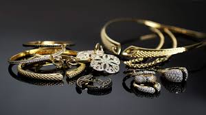 How Mangla International Combines Innovation and Craftsmanship in Jewelry Production